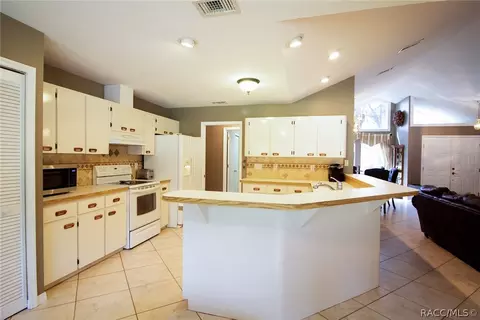 1583 E Cleveland St, Hernando, FL 34442 photo 5