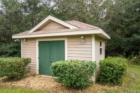 1048 W Olympia St, Hernando, FL 34442 photo 5