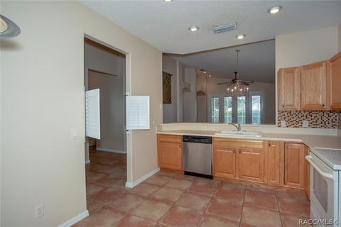 877 W Silver Meadow Loop, Hernando, FL 34442 photo 16