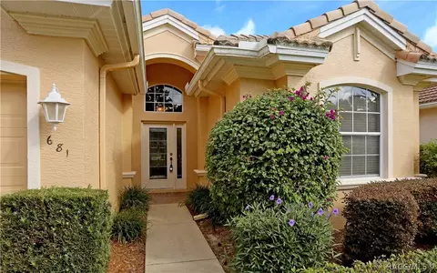 681 W Doerr Path, Hernando, FL 34442 photo 2