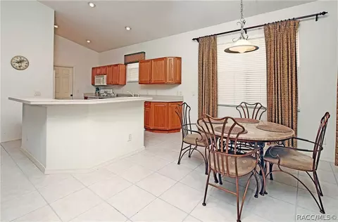 681 W Doerr Path, Hernando, FL 34442 photo 9