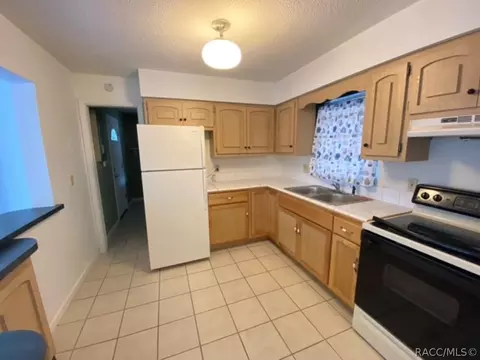 1134 SE 3rd St, Crystal River, FL 34429 photo 5