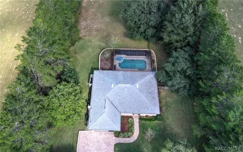 779 E Connecticut Ln, Hernando, FL 34442 photo 2
