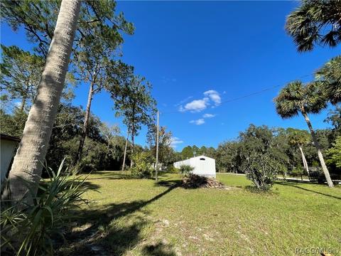 56 Pine St, Inglis, FL 34449 photo 3