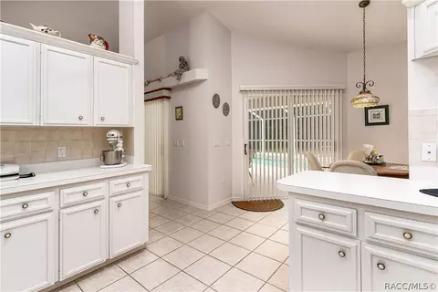 1429 E Saint James Loop, Inverness, FL 34453 photo 6