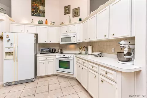 1429 E Saint James Loop, Inverness, FL 34453 photo 4