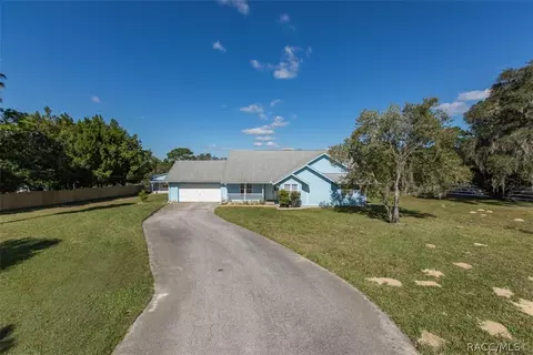 1815 E Fletcher St, Hernando, FL 34442 photo 2