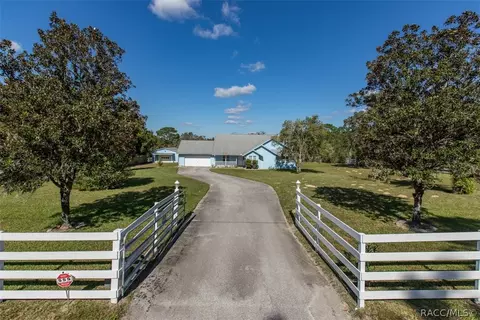 1815 E Fletcher St, Hernando, FL 34442 photo 1