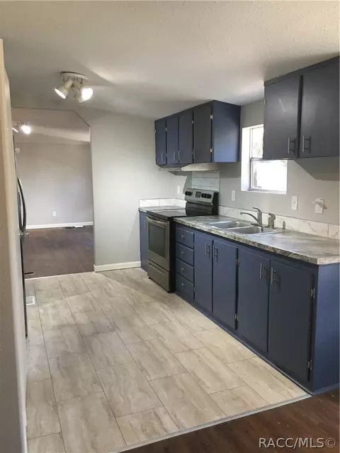 93 Sandi St, Inglis, FL 34449 photo 5
