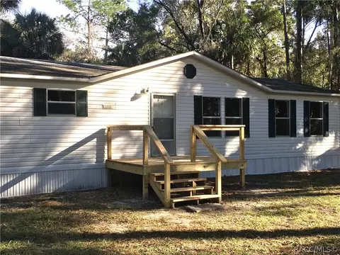 93 Sandi St, Inglis, FL 34449 photo 1