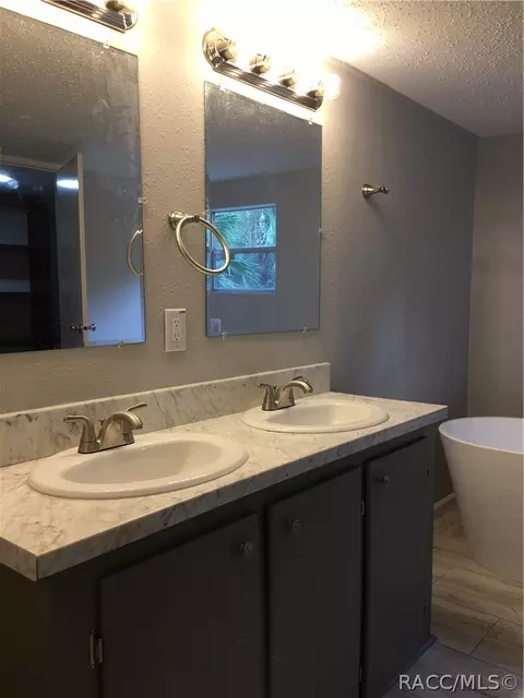 93 Sandi St, Inglis, FL 34449 photo 9