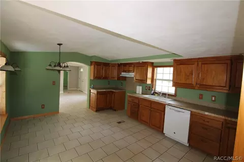 11410 N Clamdigger Ter, Inglis, FL 34449 photo 8