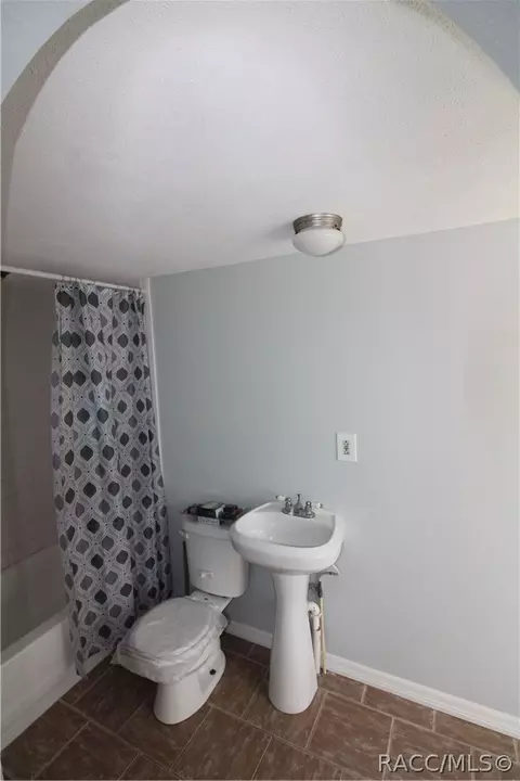 11410 N Clamdigger Ter, Inglis, FL 34449 photo 10