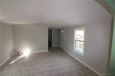11410 N Clamdigger Ter, Inglis, FL 34449 photo 3