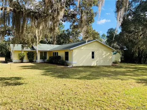 502 E Lancaster St, Lecanto, FL 34461 photo 5