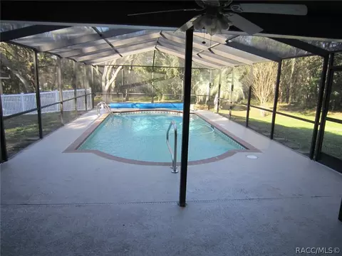 335 W Olympia St, Hernando, FL 34442 photo 4