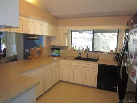 335 W Olympia St, Hernando, FL 34442 photo 6