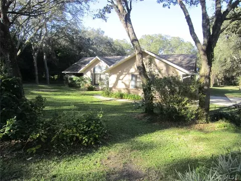 335 W Olympia St, Hernando, FL 34442 photo 3