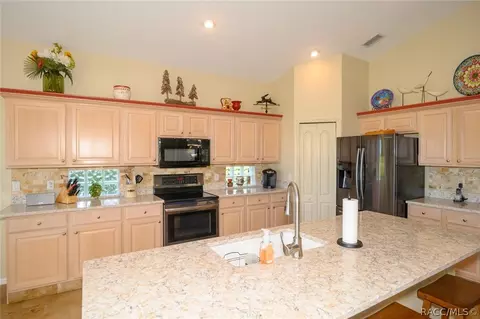 460 W Doerr Path, Hernando, FL 34442 photo 7