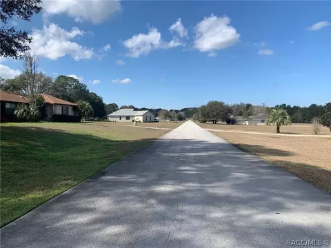 343 E Cumberland Ct, Hernando, FL 34442 photo 5