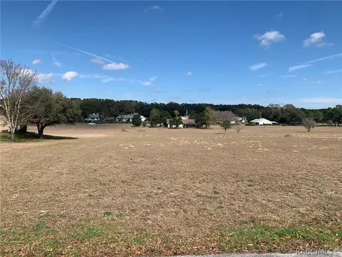 343 E Cumberland Ct, Hernando, FL 34442 photo 3