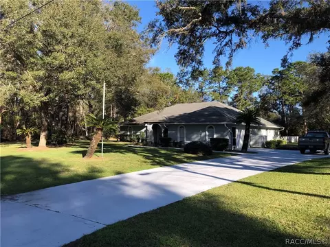 669 W National St, Hernando, FL 34442 photo 2