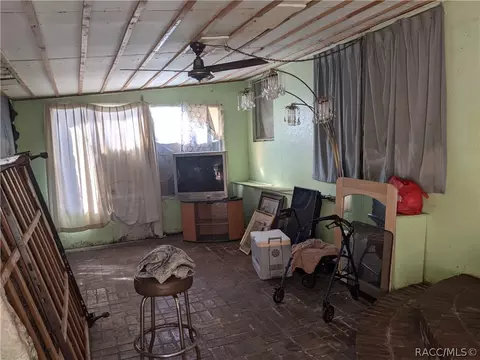 86 Sandi St, Inglis, FL 34449 photo 3