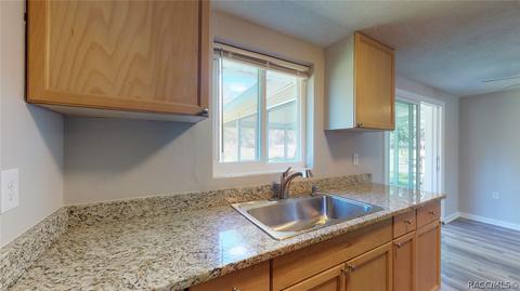 9 E Murray St, Beverly Hills, FL 34465 photo 5