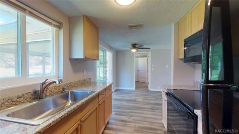 9 E Murray St, Beverly Hills, FL 34465 photo 6