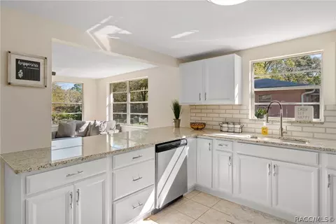 3859 E Parsons Point Rd, Hernando, FL 34442 photo 10