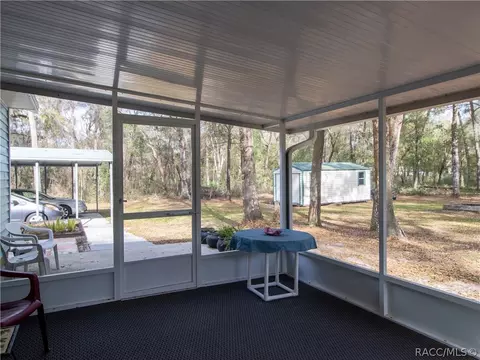 2104 E Dearborn Dr, Hernando, FL 34442 photo 7