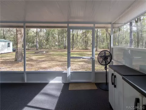 2104 E Dearborn Dr, Hernando, FL 34442 photo 8