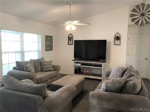 672 E Bismark St, Hernando, FL 34442 photo 6