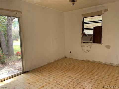 855 W Sharp Ln, Lecanto, FL 34461 photo 6