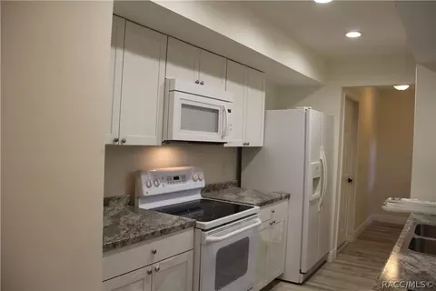 6015 E Devon Ln, Inverness, FL 34452 photo 3