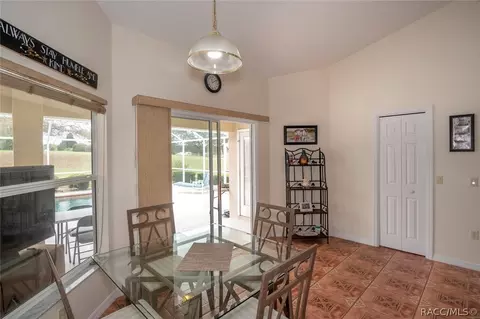 732 E Connecticut Ln, Hernando, FL 34442 photo 7
