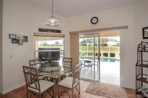 732 E Connecticut Ln, Hernando, FL 34442 photo 8