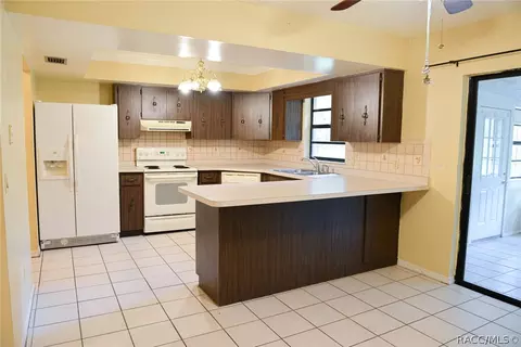 654 E Reehill St, Lecanto, FL 34461 photo 5