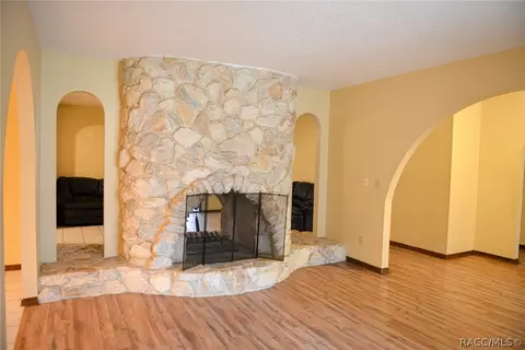 654 E Reehill St, Lecanto, FL 34461 photo 2
