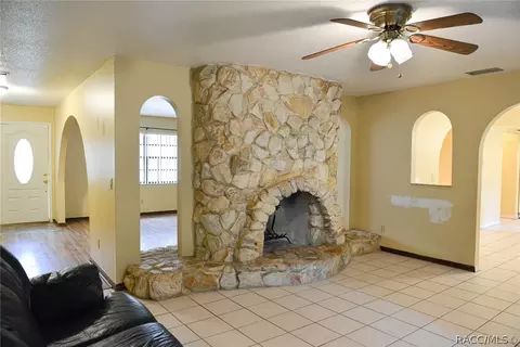 654 E Reehill St, Lecanto, FL 34461 photo 8