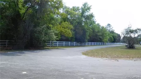 7205 N Whippoorwill Ter, Hernando, FL 34442 photo 9