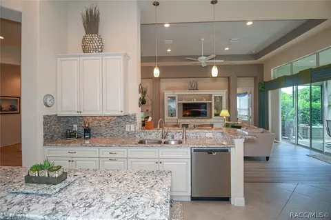 1403 N Ridge Meadow Path, Hernando, FL 34442 photo 9