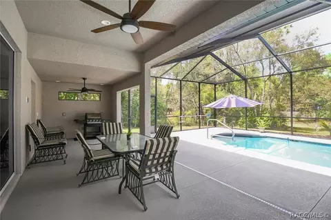 1725 E Ridgefield Dr, Hernando, FL 34442 photo 2