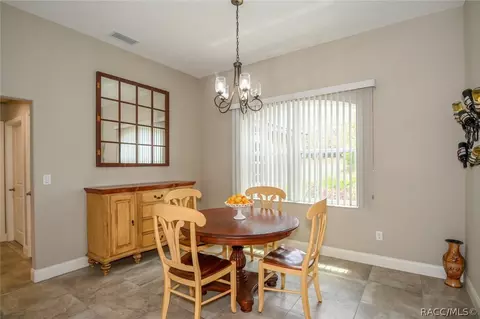 1725 E Ridgefield Dr, Hernando, FL 34442 photo 9