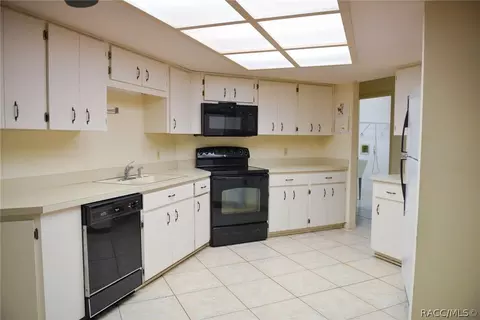 7216 N Whippoorwill Ter, Hernando, FL 34442 photo 6