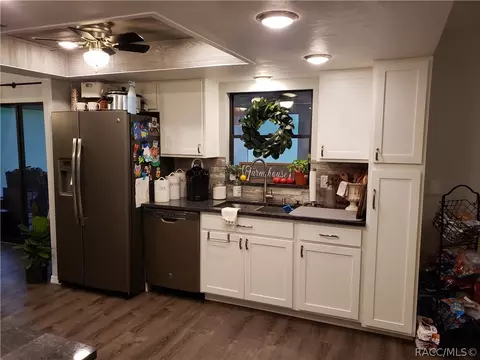 105 W Pearson St, Hernando, FL 34442 photo 4