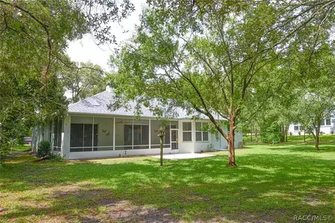 105 E Lancaster St, Lecanto, FL 34461 photo 9