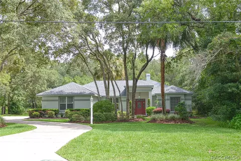 105 E Lancaster St, Lecanto, FL 34461 photo 2
