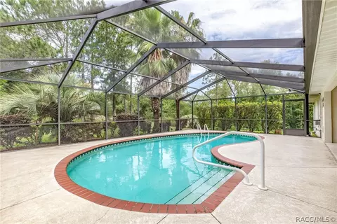1836 E St James Loop, Inverness, FL 34453 photo 4