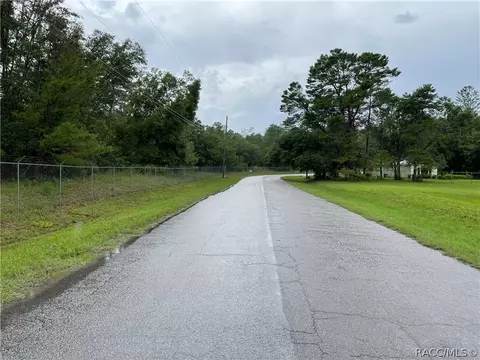 960 E Overdrive Cir, Hernando, FL 34442 photo 7